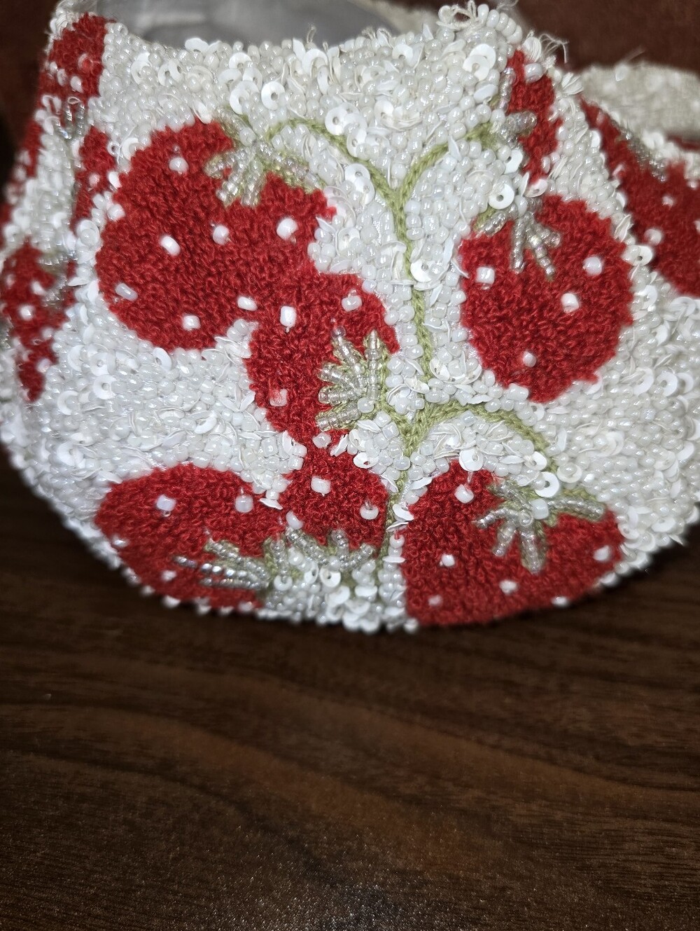 Viral Handcrafted Strawberry Beaded Shoulder Bag Purse Cottagecore NWT - Picture 5 of 14